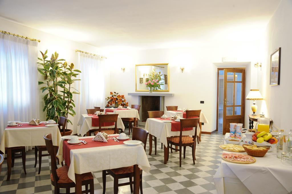 Park Hotel Regina - With Air-Condition And Pool Bagni di Lucca Eksteriør billede